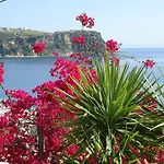 アパート Ionian View ヒマラ